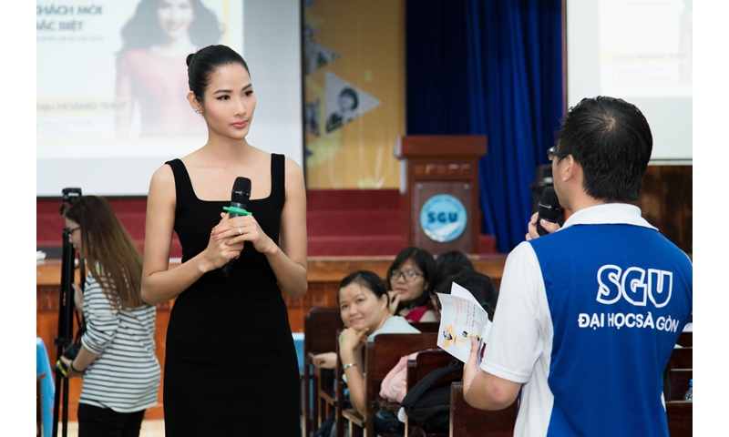 Á hậu Hoàng Thùy trở thành Speaker, truyền nhiệt huyết cho sinh viên Đại học Sài Gòn